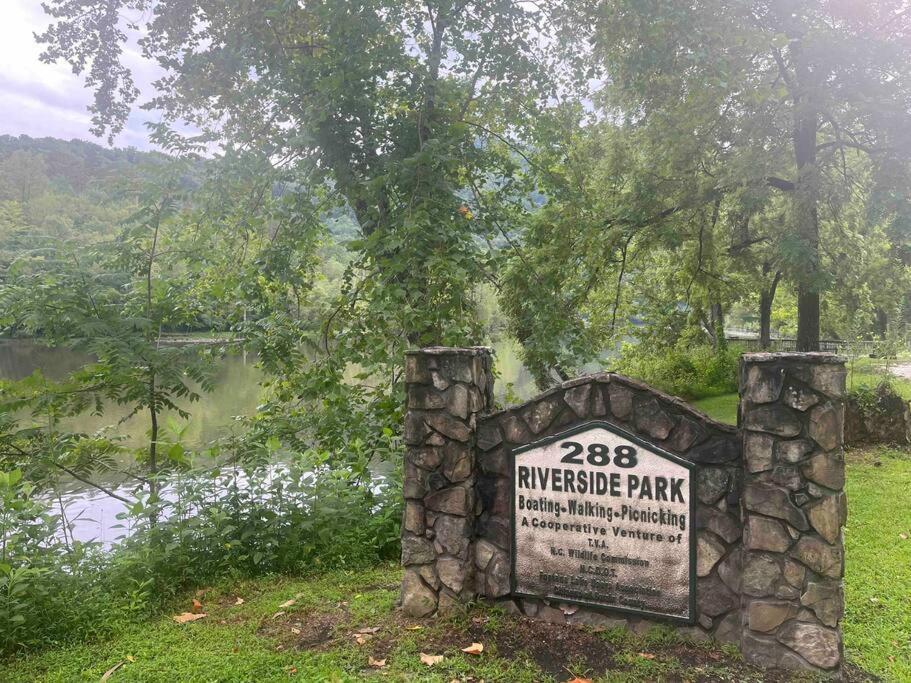The Fishing Hole #4 Near Town Apartment Bryson City Luaran gambar